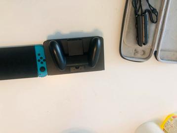Nintendo Switch met accessoires beschikbaar voor biedingen