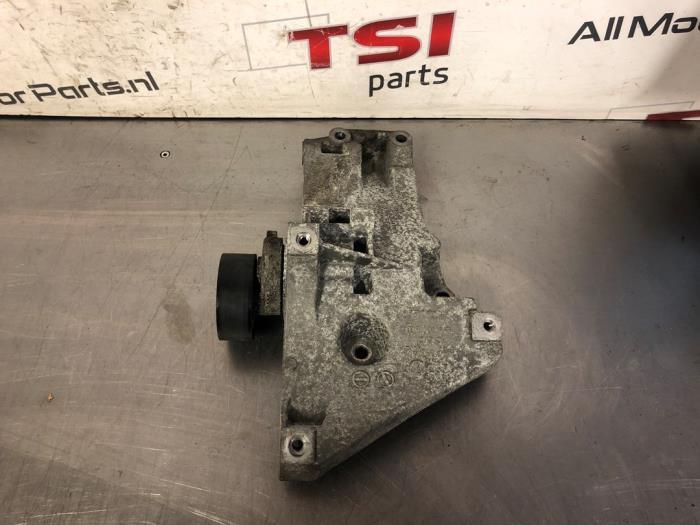 Aircopomp Steun van een Volkswagen Golf, Auto-onderdelen, Airco en Verwarming, Volkswagen, Gebruikt, 3 maanden garantie, Ophalen of Verzenden