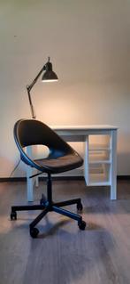 Bureau Ikea Brusali met verstelbare bureaustoel & lamp, Ophalen, Zo goed als nieuw, Bureau