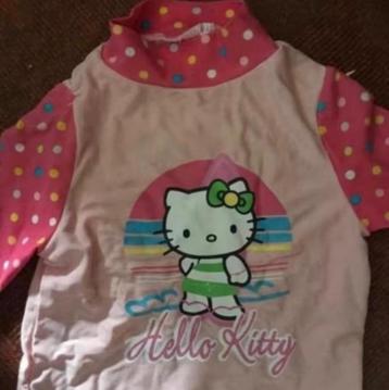 Zwemshirt met Hello Kitty in maat 98 beschikbaar voor biedingen