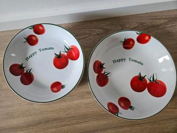 9-delige 'happy tomato' serviesset (8 borden en 1 schaal) beschikbaar voor biedingen
