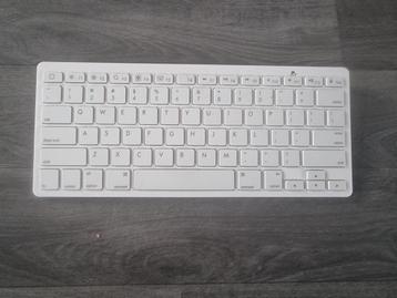 Bluetooth Toestenbord beschikbaar voor biedingen