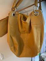 Leren tas, Sieraden, Tassen en Uiterlijk, Tassen | Damestassen, Ophalen of Verzenden, Zo goed als nieuw, Geel, Handtas