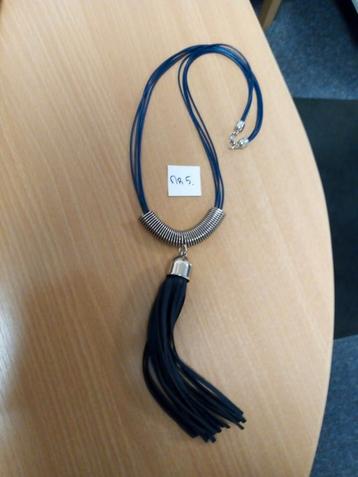 Ketting 68 cm  beschikbaar voor biedingen