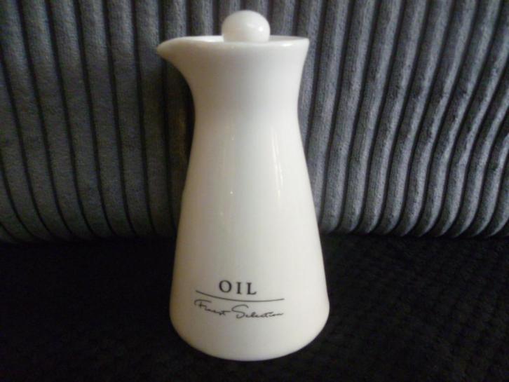 Riviera Maison een oil flesje finest selection olie, Huis en Inrichting, Keuken | Servies, Zo goed als nieuw, Overige typen, Overige stijlen
