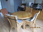Ronde eiken eethoek met 4 rotan stoelen, Huis en Inrichting, Complete eetkamers, Ophalen, Zo goed als nieuw, 4 tot 6 stoelen