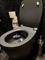 Isvea Toiletpot Antraciet - Nieuw in Doos, Doe-het-zelf en Verbouw, Sanitair, Ophalen of Verzenden, Nieuw, Toilet