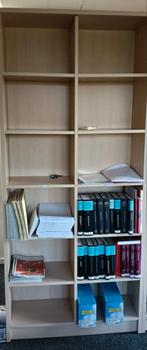 Licht eiken  afm 214 hg x 95 br x 34 dp, Met plank(en), Kunststof, 200 cm of meer, Zo goed als nieuw