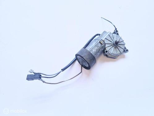 Ruitenwissermotor achter. Volvo 240 260 5D 1372153, Auto-onderdelen, Ruiten en Toebehoren, Volvo, Gebruikt, Ophalen of Verzenden