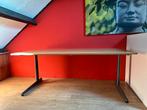Ahrend bureautafel, Huis en Inrichting, Bureaus, Ophalen, In hoogte verstelbaar, Zo goed als nieuw