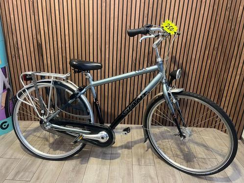 Giant Chill 28 inch Herenfiets, Fietsen en Brommers, Fietsen | Heren | Herenfietsen, Gebruikt, Giant, 49 tot 53 cm, Versnellingen