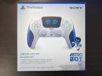 DualSense Astro Bot limited edition, Spelcomputers en Games, Ophalen, PlayStation 5, Nieuw, Controller