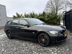 BMW 3 Serie Touring 320i Aut. Executive Clima|Cruis|PDC Zwar, Automaat, Zwart, 4 cilinders, Zwart