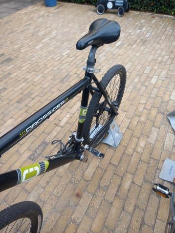 Te koop 2 zeer nette en goede moutainbikes  beschikbaar voor biedingen