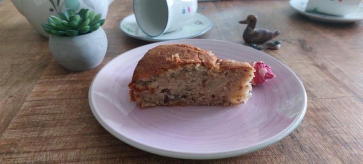 vers gebakken peren / noten cake, Diversen, Levensmiddelen, Ophalen of Verzenden