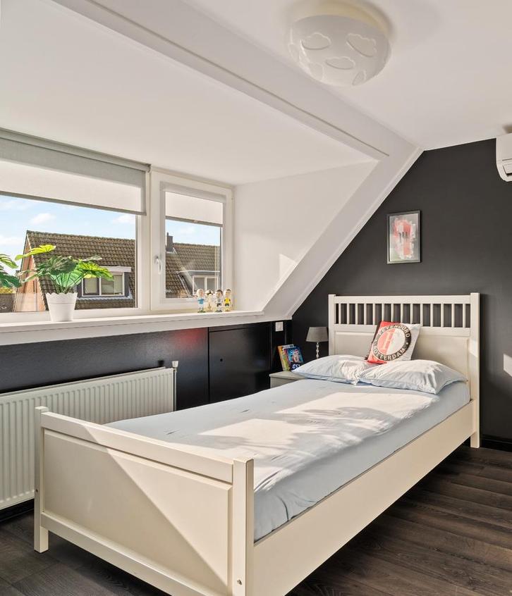 Ikea Hemnes bedframe 140x200 - zo goed als nieuw!, Huis en Inrichting, Slaapkamer | Bedden, Zo goed als nieuw, Twijfelaar, 90 cm