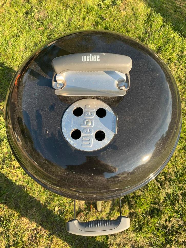 Weber Compact Kettle 47cm - Zwart, Tuin en Terras, Houtskoolbarbecues, Zo goed als nieuw, Met accessoires, Ophalen