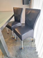 2 Moderne leren stoelen op wieltjes, Huis en Inrichting, Stoelen, Ophalen, Gebruikt, Twee, Zwart