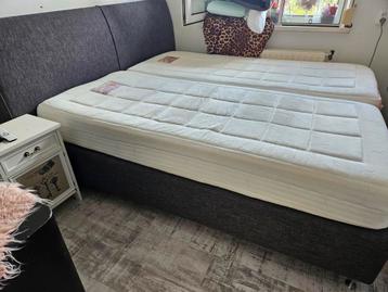 boxspring 180x200 beschikbaar voor biedingen
