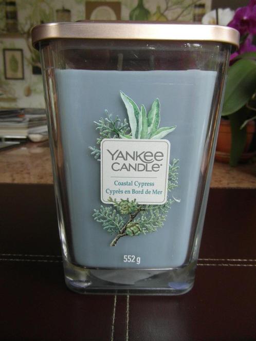 YANKEE CANDLE  Elevation Candle.  "COSTAL CYPRESS" Large Jar, Huis en Inrichting, Woonaccessoires | Kandelaars en Kaarsen, Nieuw