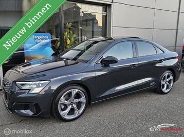 Audi A3 Limousine 35 TFSI S edition Panorama/Keyless/RS Seat beschikbaar voor biedingen