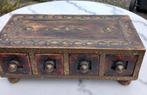 Antieke kist met koper beslag, Antiek en Kunst, Ophalen of Verzenden