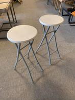 2 ronde witte krukken, Ophalen, Overige materialen, Beatrixstraat 65E Beneden Leeuwen, Harriekoopmans@hotmail.com