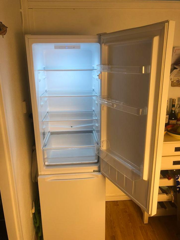 Veripart Koelkast (176cm hoog) minder dan 4 jaar oud, Witgoed en Apparatuur, Koelkasten en IJskasten, Gebruikt, Met vriesvak, 200 liter of meer