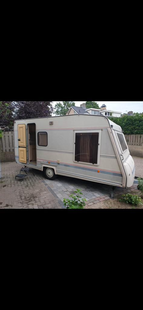 Gruau b4501, Caravans en Kamperen, Caravans, Particulier, tot en met 4, 750 - 1000 kg, Treinzit, Overige merken, Dwarsbed, Fietsenrek