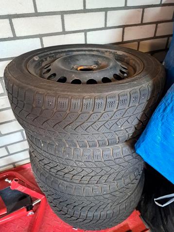 Winterbanden op stalen velg 185/55 R15 Steek 100mm beschikbaar voor biedingen