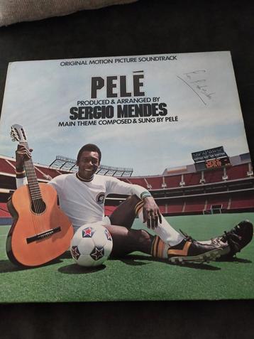 Sergio Mendes , Pelé  beschikbaar voor biedingen
