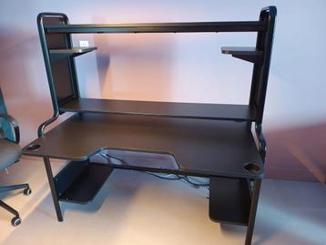 Fredde game bureau ikea beschikbaar voor biedingen