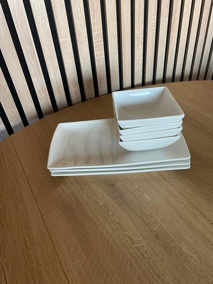 Langwerpige Schotels / Schaaltjes - Squito Yong, Huis en Inrichting, Keuken | Servies, Zo goed als nieuw, Schaal of Schalen, Effen