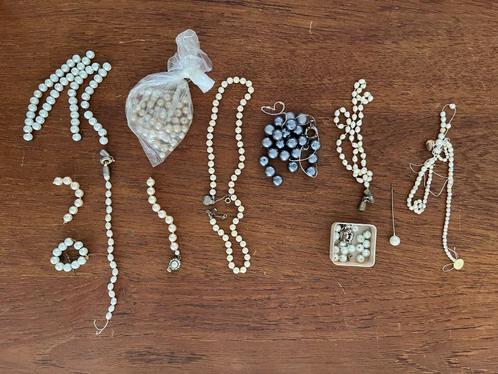 Parels - Antiek - verschillende vormen en kleuren, Sieraden, Tassen en Uiterlijk, Antieke sieraden, Overige materialen, Ophalen of Verzenden