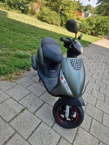 Zip 2022 brom  beschikbaar voor biedingen