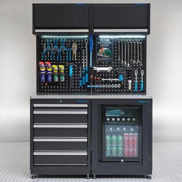 Weekplaatsinrichting 135cm met koelkast RVS van €1895,- voor beschikbaar voor biedingen