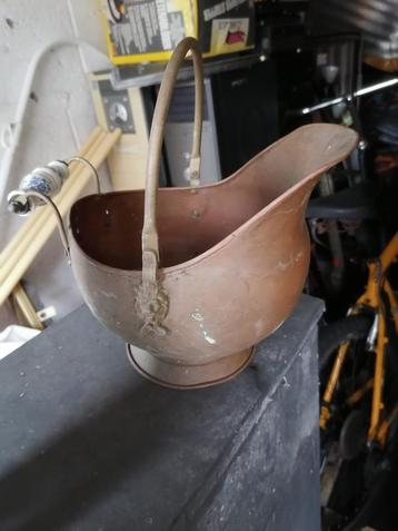 Antieke Koperen Pot met Handvat beschikbaar voor biedingen