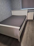 Ikea bed met lattenbodem en matras, Ophalen of Verzenden, Tweepersoons, Hout, 140 cm