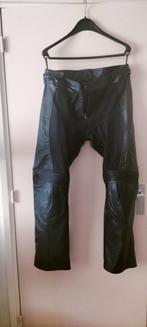 Nieuwe Rev'it leren motor broek maat 44 incl pads., Broek | leer, Dames, Ophalen of Verzenden, Nieuw zonder kaartje