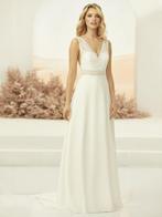 Trouwjurk maat 40 met gladde rok, Ophalen of Verzenden, Zo goed als nieuw, Wit, Trouwjurk