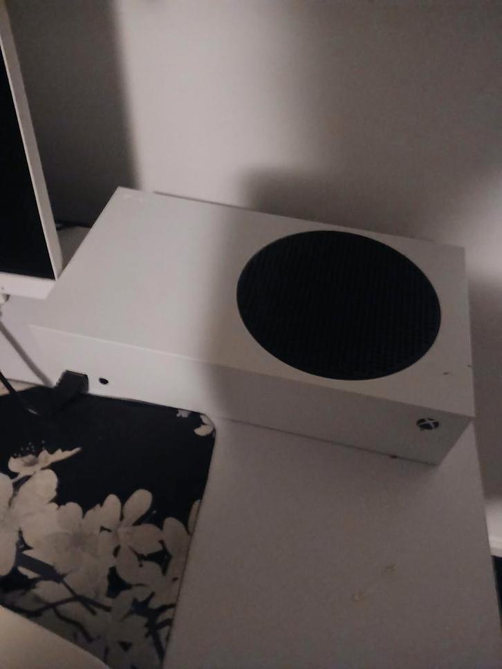 Xbox one s series, Spelcomputers en Games, Spelcomputers | Xbox Series X en S, Zo goed als nieuw, Xbox Series S, Ophalen