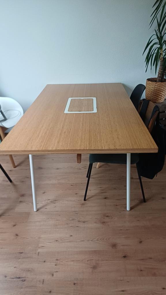Stijlvolle en praktische IKEA Avandbar eettafel €230 nieuw, Huis en Inrichting, Tafels | Eettafels, Zo goed als nieuw, 50 tot 100 cm