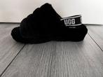 Ugg Fluff Yeah Slide, Kleding | Dames, Ophalen of Verzenden, Zo goed als nieuw, Zwart
