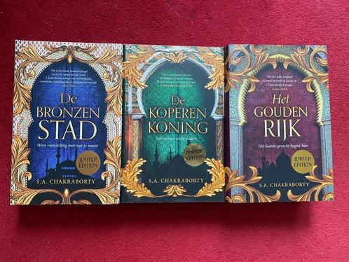 S.A.CHAKRABORTY DAEVABAD DE COMPLETE TRILOGIE IN ZEER GOEDE, Boeken, Fantasy, Zo goed als nieuw, Ophalen of Verzenden