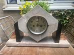 Vintage Art Deco Schouwklok gemaakt van marmer, Antiek en Kunst, Antiek | Klokken, Ophalen of Verzenden