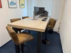 Kantoorinrichting: Hoog bureau met krukken en mooie kast, Ophalen, Gebruikt, Bureau
