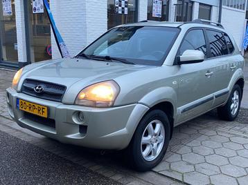 Hyundai Tucson 2.7i V6 4WD Style/zeer nette auto*automaat*ri beschikbaar voor biedingen