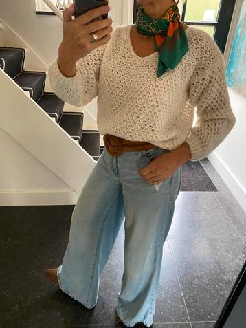 Amélie&Amélie, prachtige mohair V-hals trui, off white TU beschikbaar voor biedingen