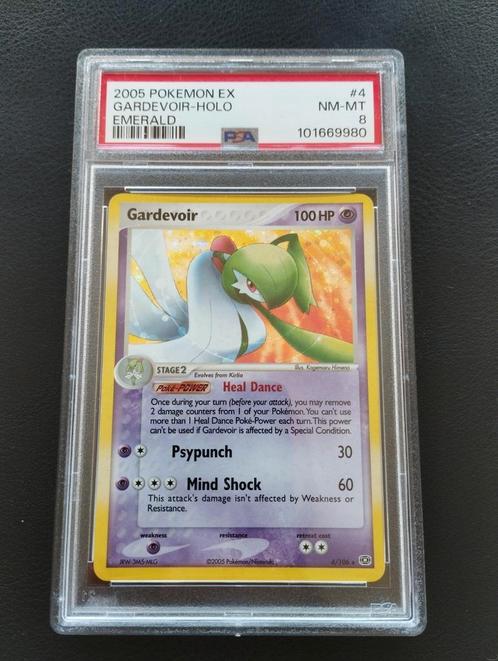 Gardevoir Holo Pokemon kaart EX emerald PSA8 NM, Hobby en Vrije tijd, Verzamelkaartspellen | Pokémon, Zo goed als nieuw, Losse kaart