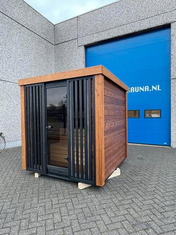 Design buitensauna Thermowood panorama view. Tuinsauna sauna beschikbaar voor biedingen